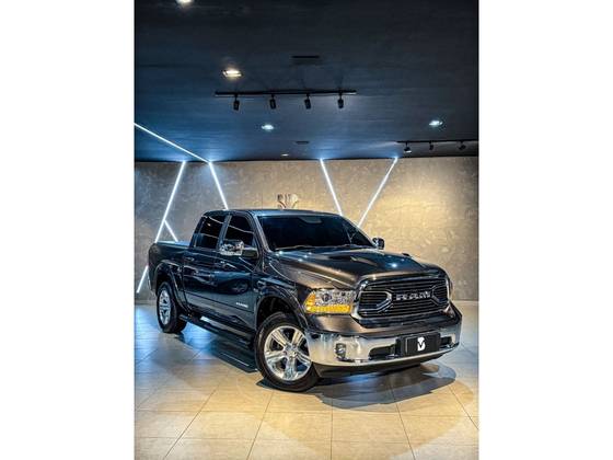 RAM CLASSIC 5.7 V8 GASOLINA LARAMIE CD 4X4 AUTOMÁTICO